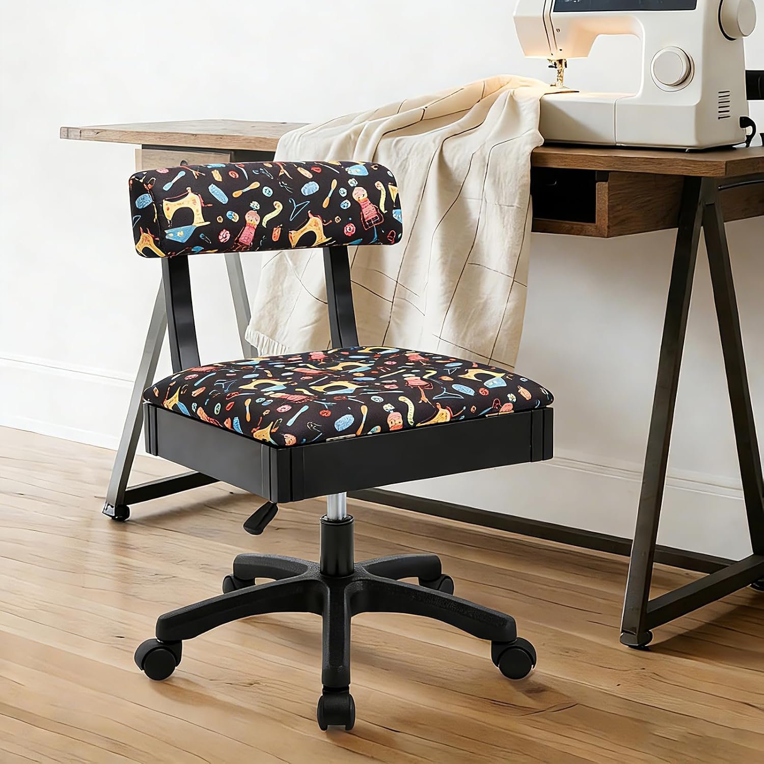 Lessmore Chair with Wheels